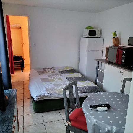Maisonnee Avec Une Chambre Saint-Michel-en-l'Herm Bagian luar foto