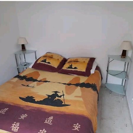 Maisonnee Avec Une Chambre Saint-Michel-en-l'Herm Bagian luar foto